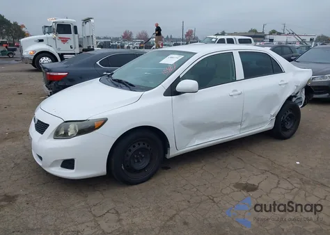 2010 Toyota Corolla Le z USA, uszkodzony, nr VIN 1NXBU4EE9AZ311649